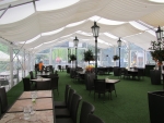 Interiér stanu pro restauraci